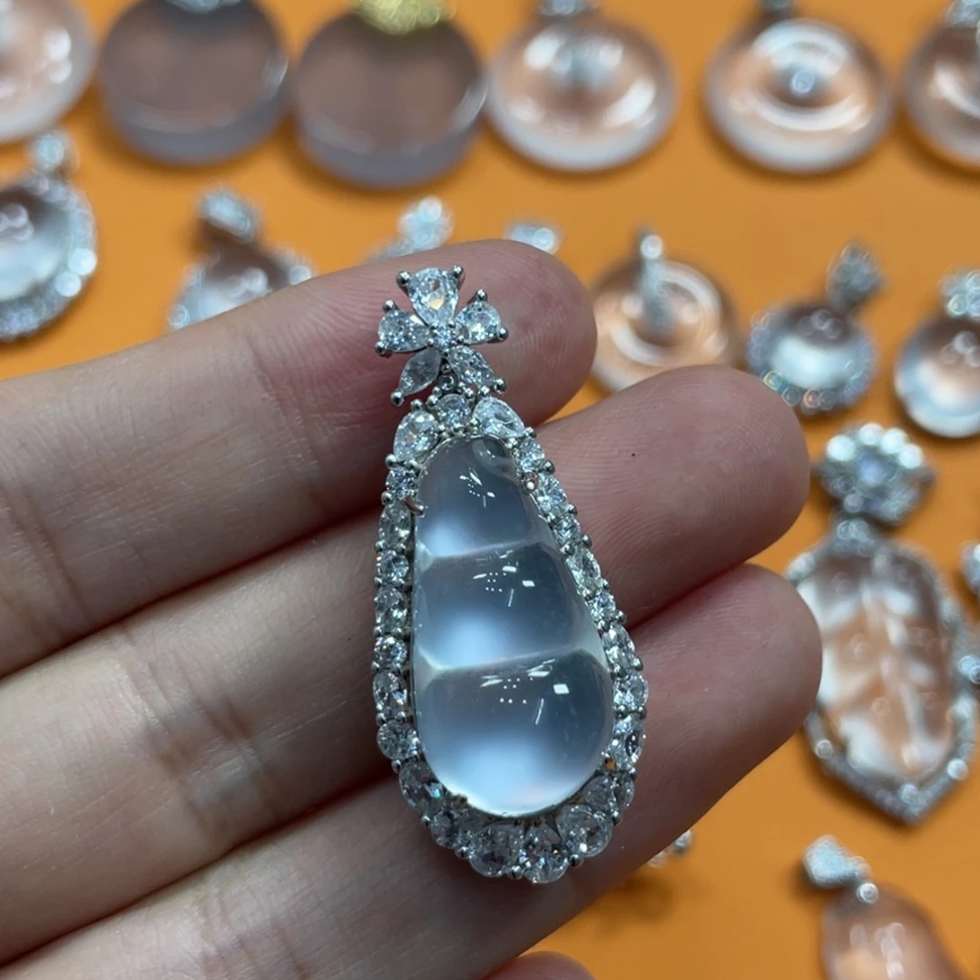 石英质玉银S925镶嵌颈饰