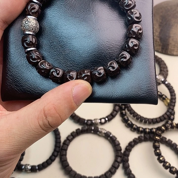 椰蒂手串劉*?10✖️9游龙吞金兽