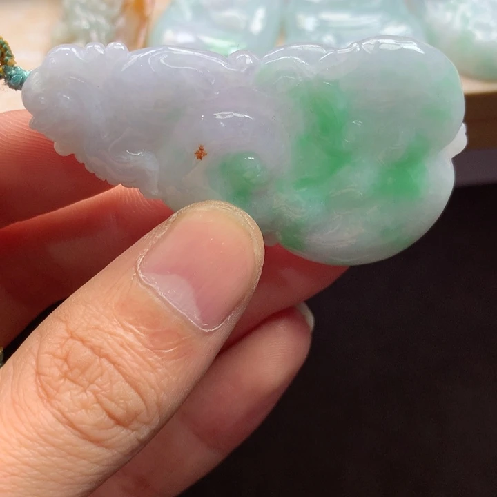 翡翠未镶嵌颈饰吊坠