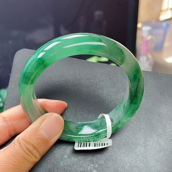 未镶嵌手镯石英质玉苗*瑶60