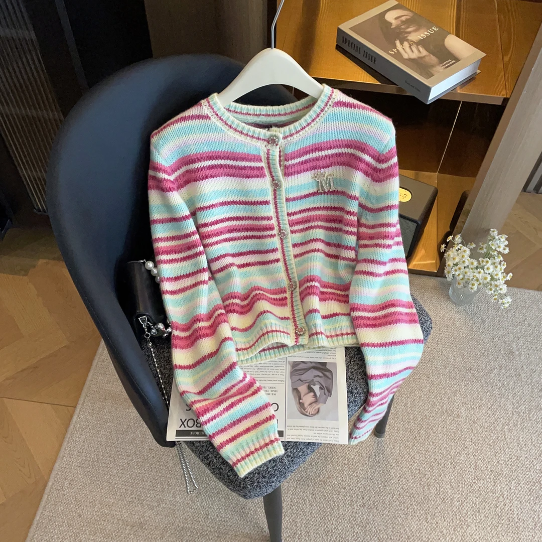 新款韩系圆领长袖针织开衫女小香风彩色条纹设计毛衣DY9848