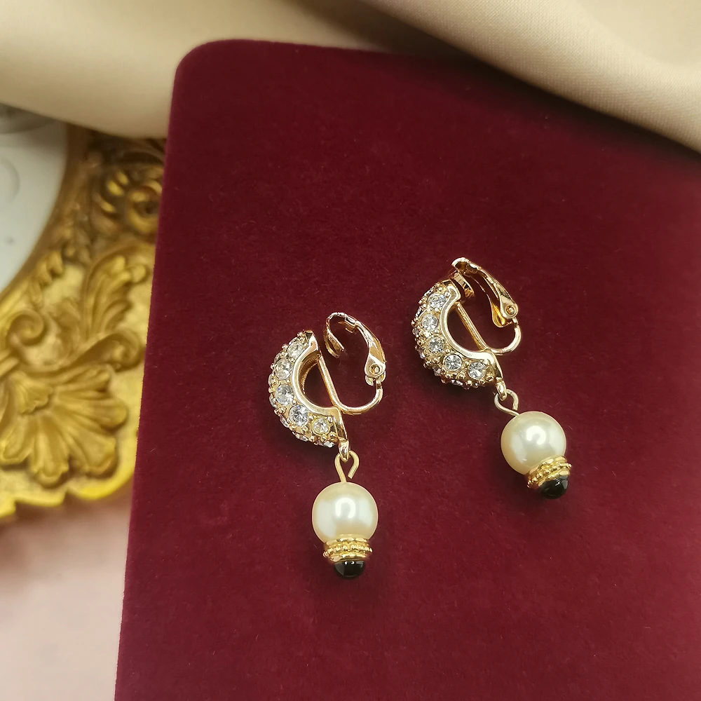 施华洛vintage密镶环扣珠珠耳夹[2412189-044]