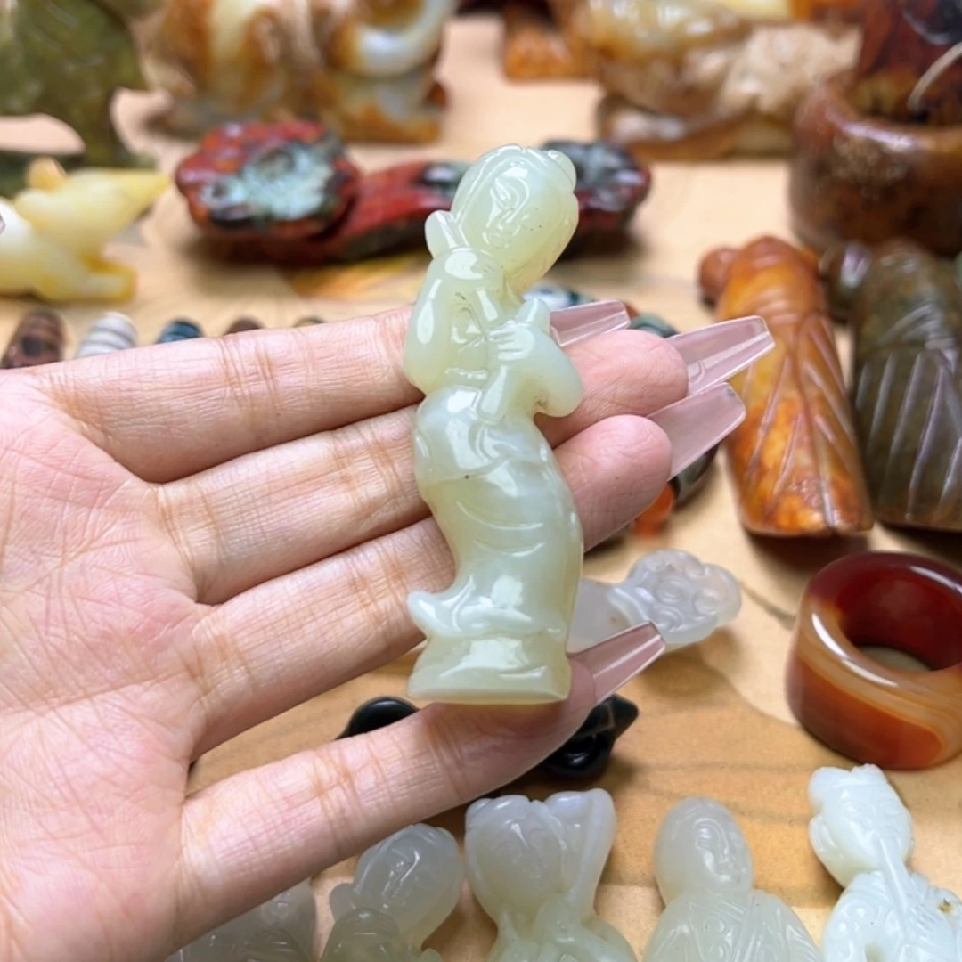 【闪购商品】蛇纹石玉颈饰未镶嵌