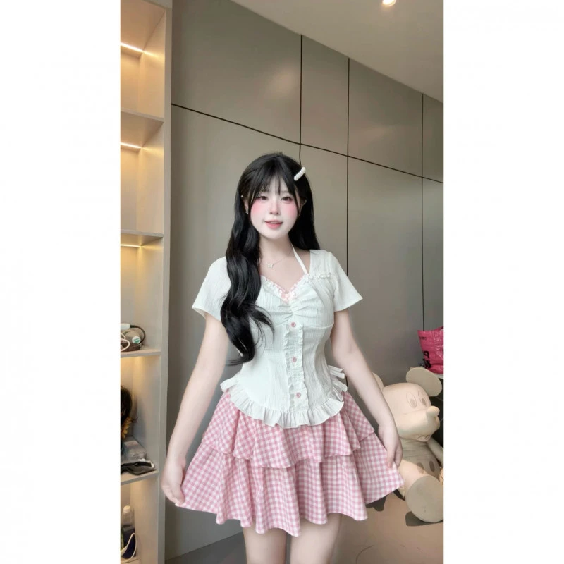 【草莓慕斯】9901 胖mm大码收腰显瘦绑带上衣+甜美格纹蛋糕裙两件套
