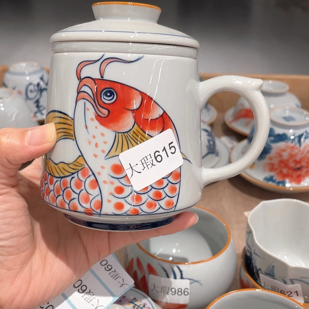 釉下手绘茶具微瑕