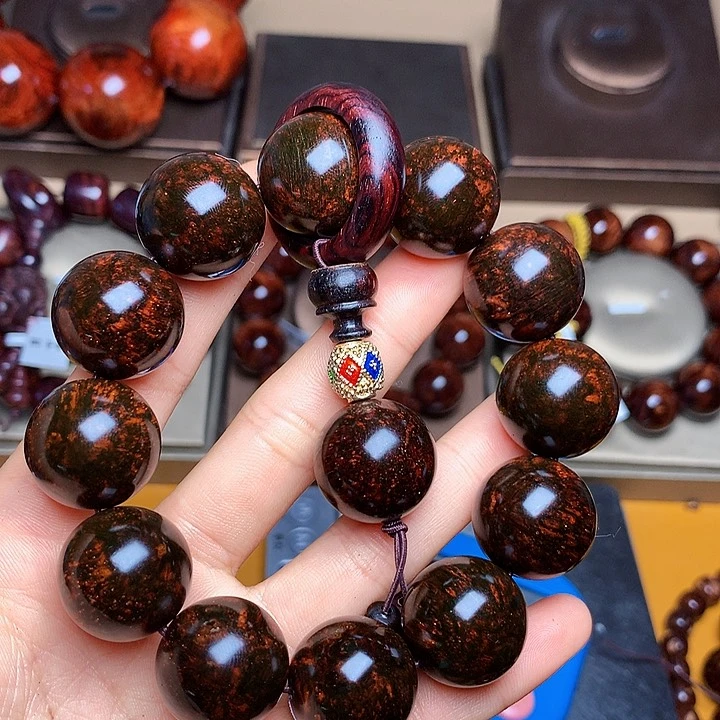 花梨木类手串/手链趣***员老挝花梨风化料土埋料2.0