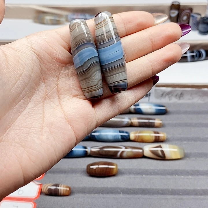 扎***珠玛瑙/玉髓合金珠宝半成品
