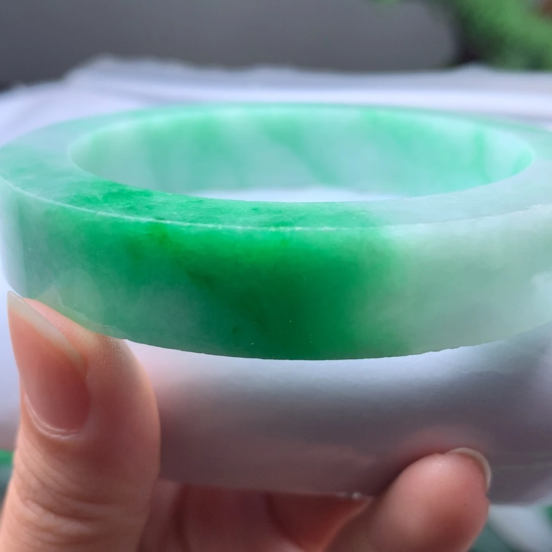 定制翡翠未镶嵌种老起胶绿货56一59