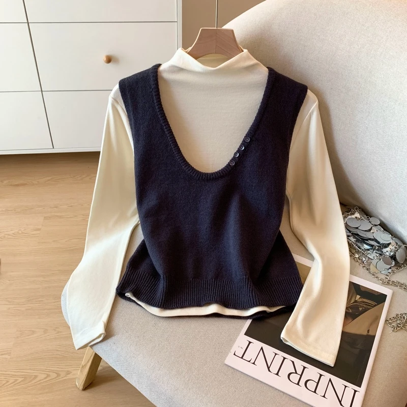 设计感纽扣大U领纯色T恤女打底衫针织马甲女早秋叠穿坎肩毛衣背心