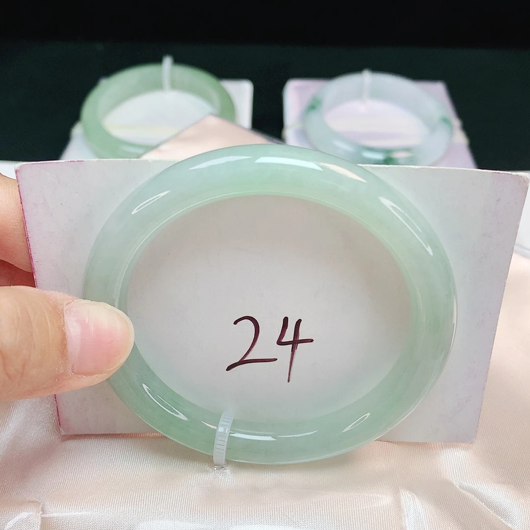 翡翠未镶嵌手镯圆条54.2