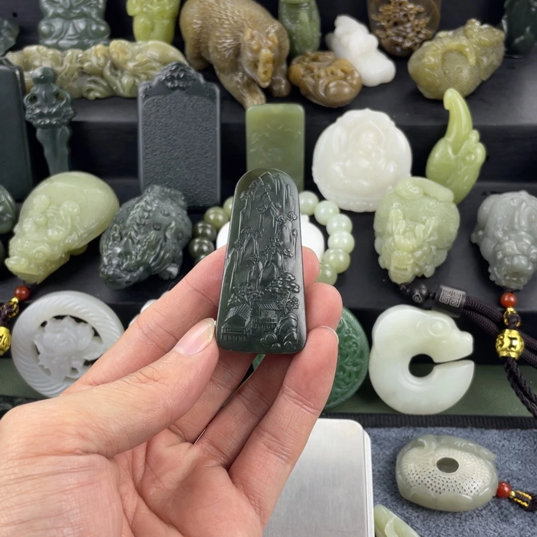 和田玉未镶嵌颈饰