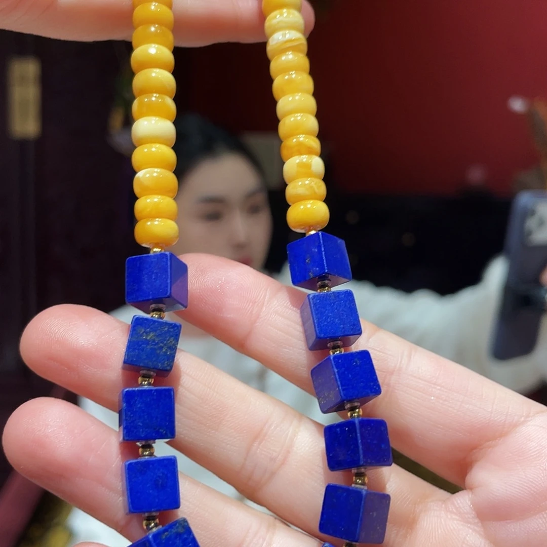 青金石未镶嵌颈饰