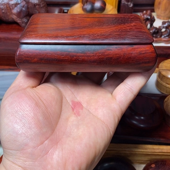 檀香紫檀（小叶紫檀）盒子