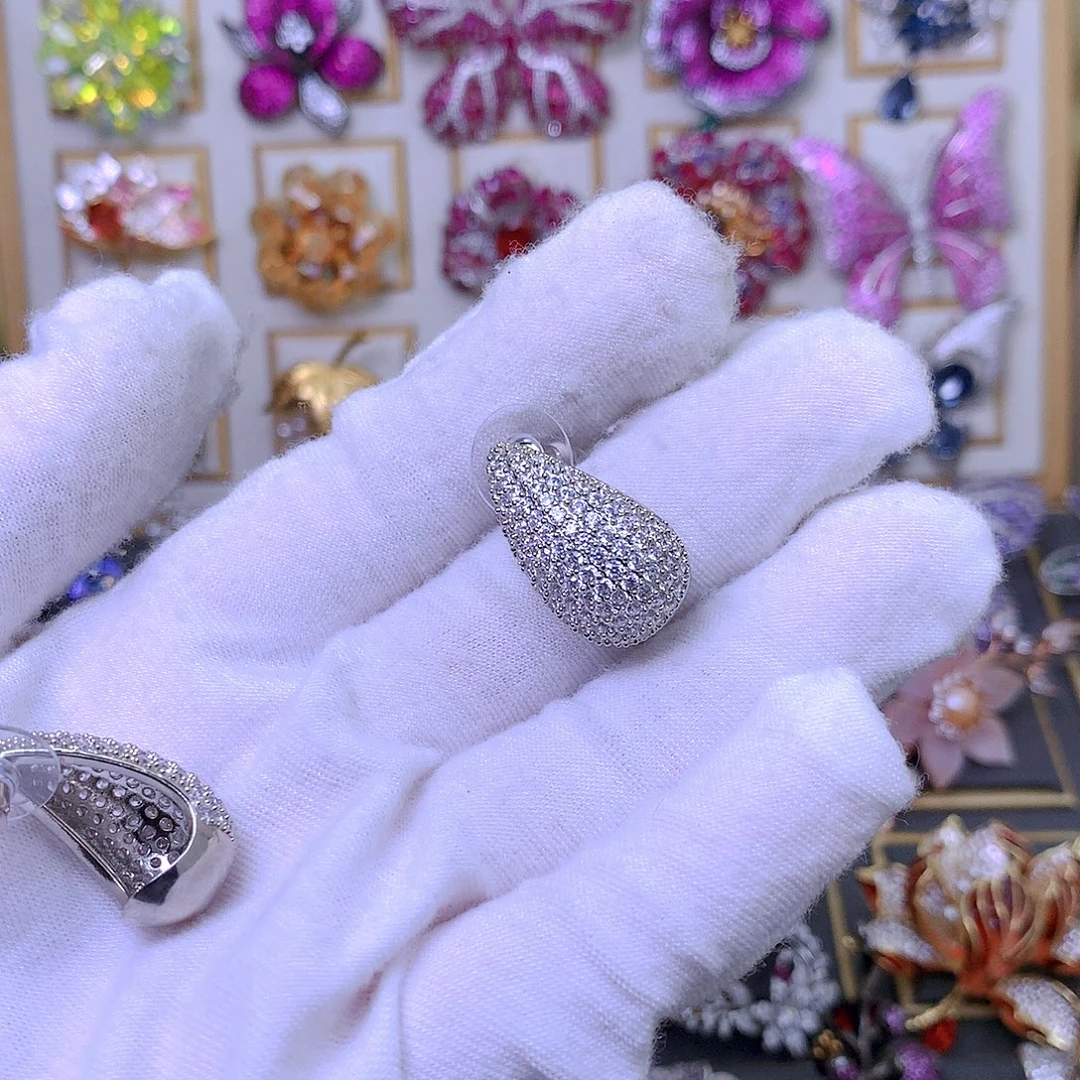 合成立方氧化锆铜耳环