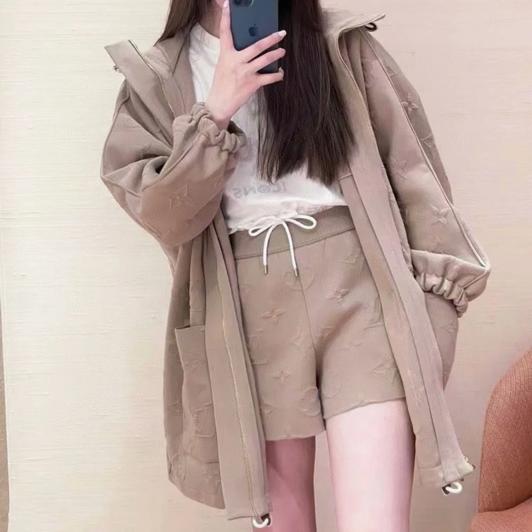 未使用 LouisVuitton/路易威登 浮雕长款连帽外套 M码 P01069