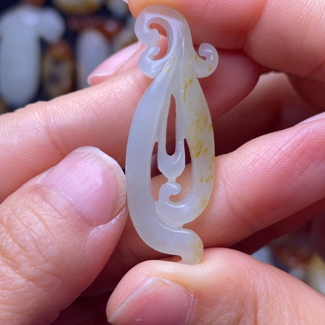 和田玉颈饰未镶嵌