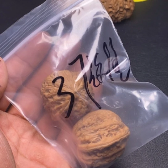 【闪购商品】把件文玩核桃铁锤