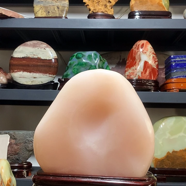 石材宽20厘米高22厘米