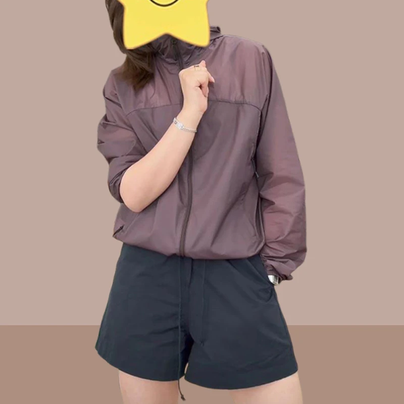 连帽透气防晒冲锋衣女2025夏季新款工装轻薄皮肤衣外套防晒衣女款