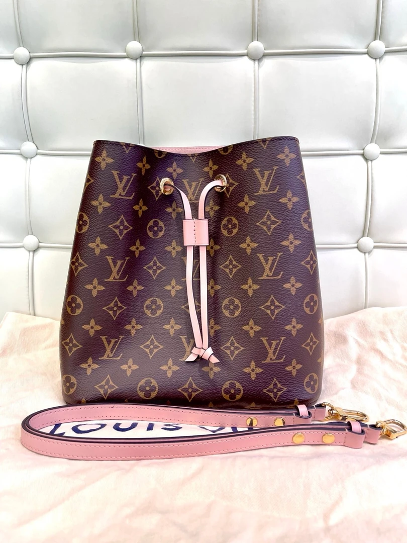 95新 LouisVuitton/路易威登 118813 lv老花粉水桶，