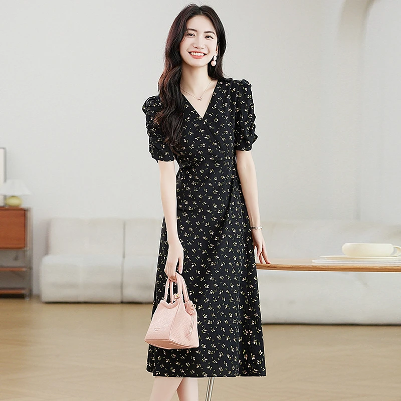 黑色V字领碎花连衣裙优雅泡泡袖桑蚕丝长裙气质淑女风收腰A字裙款