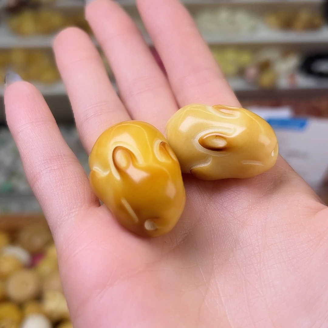 菩提根/象牙果吊坠瑕疵炭烤趴趴兔3颗