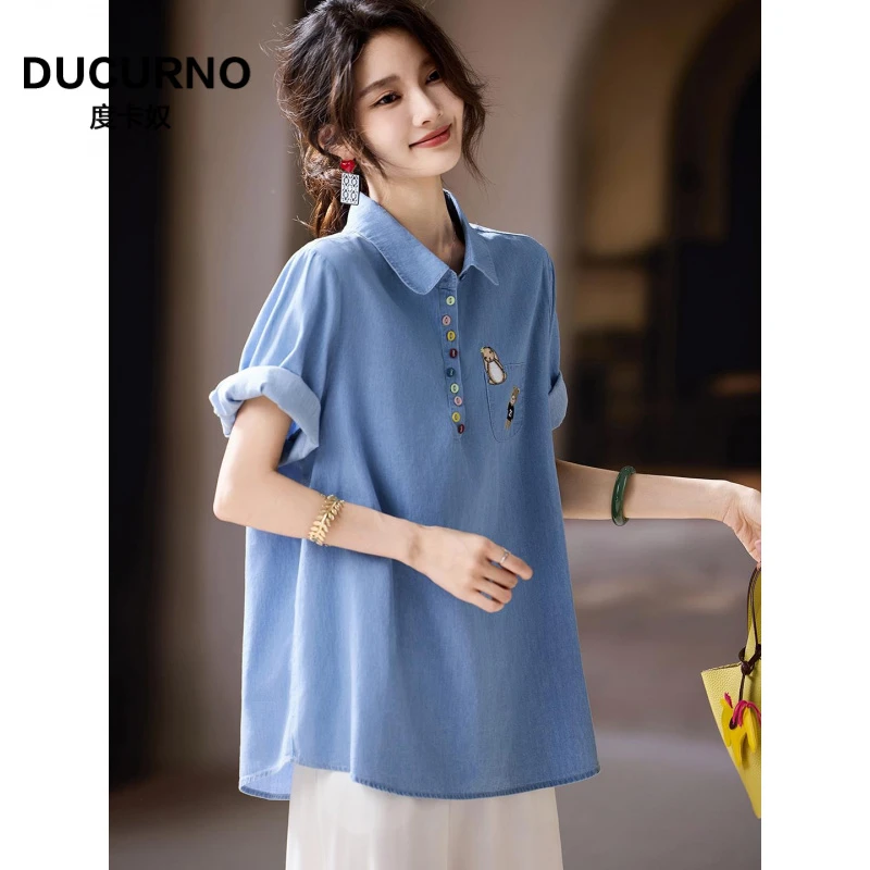 韩版减龄彩扣刺绣牛仔衬衫女2025年秋季新款宽松上衣大码短袖衬衣