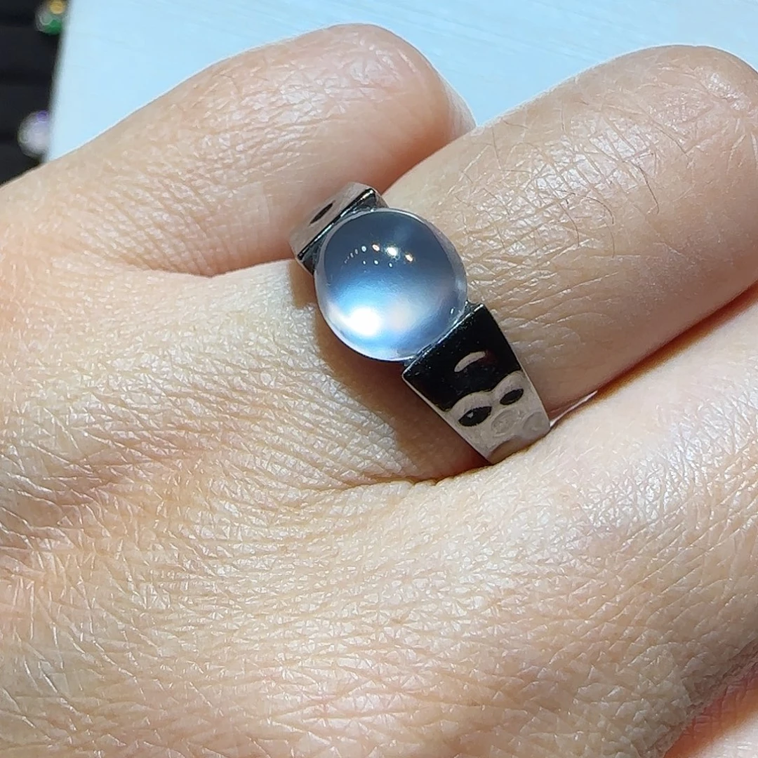 翡翠18K金镶嵌戒指戒指