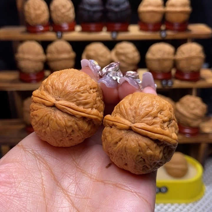 文玩核桃吊坠蛇皮球40