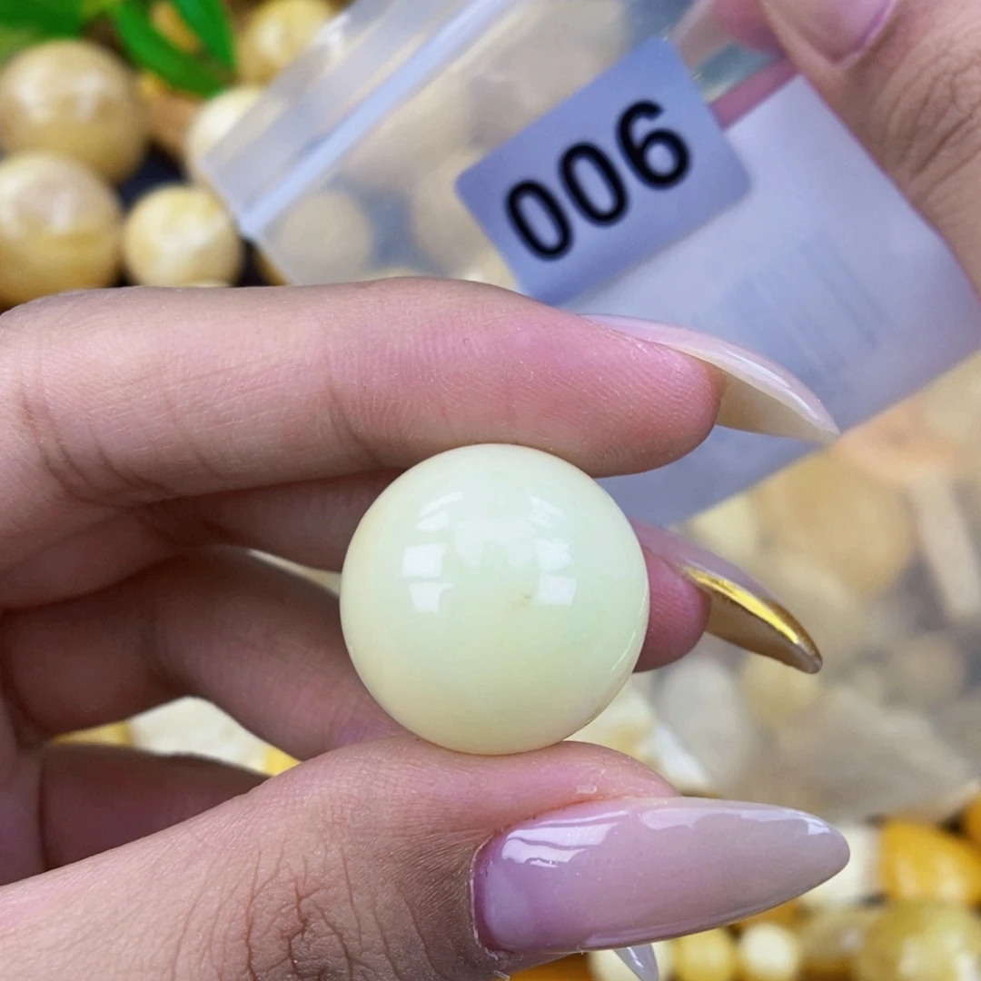 琥珀未镶嵌珠宝奇石20.5 粉