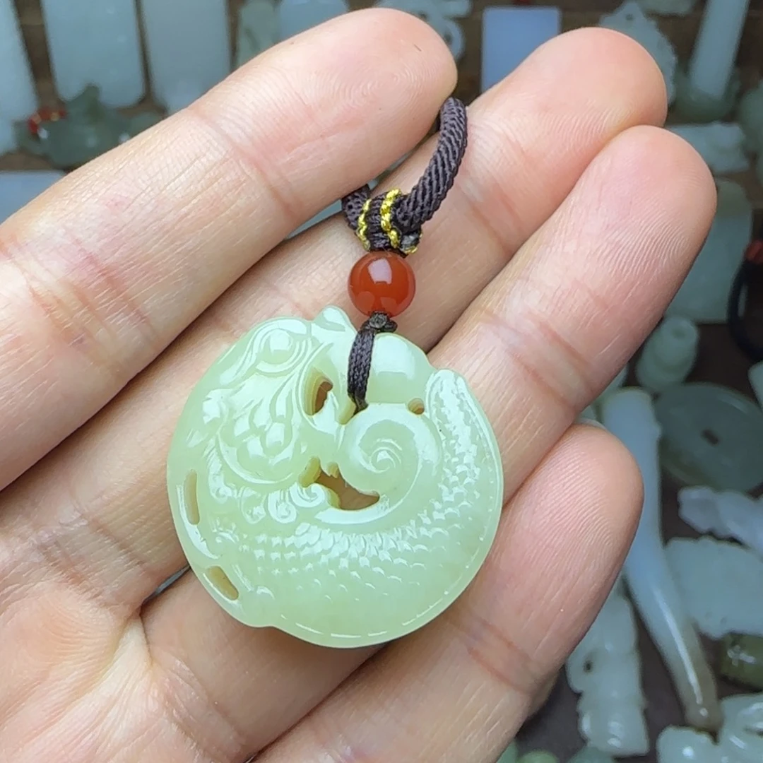 和田玉挂件未镶嵌鱼化龙