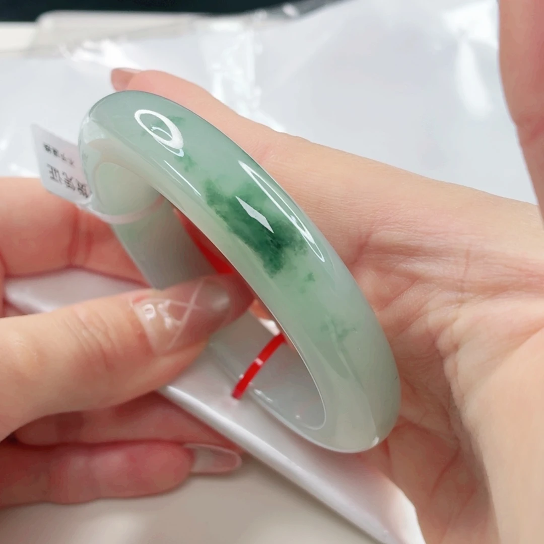 翡翠未镶嵌手镯56x600