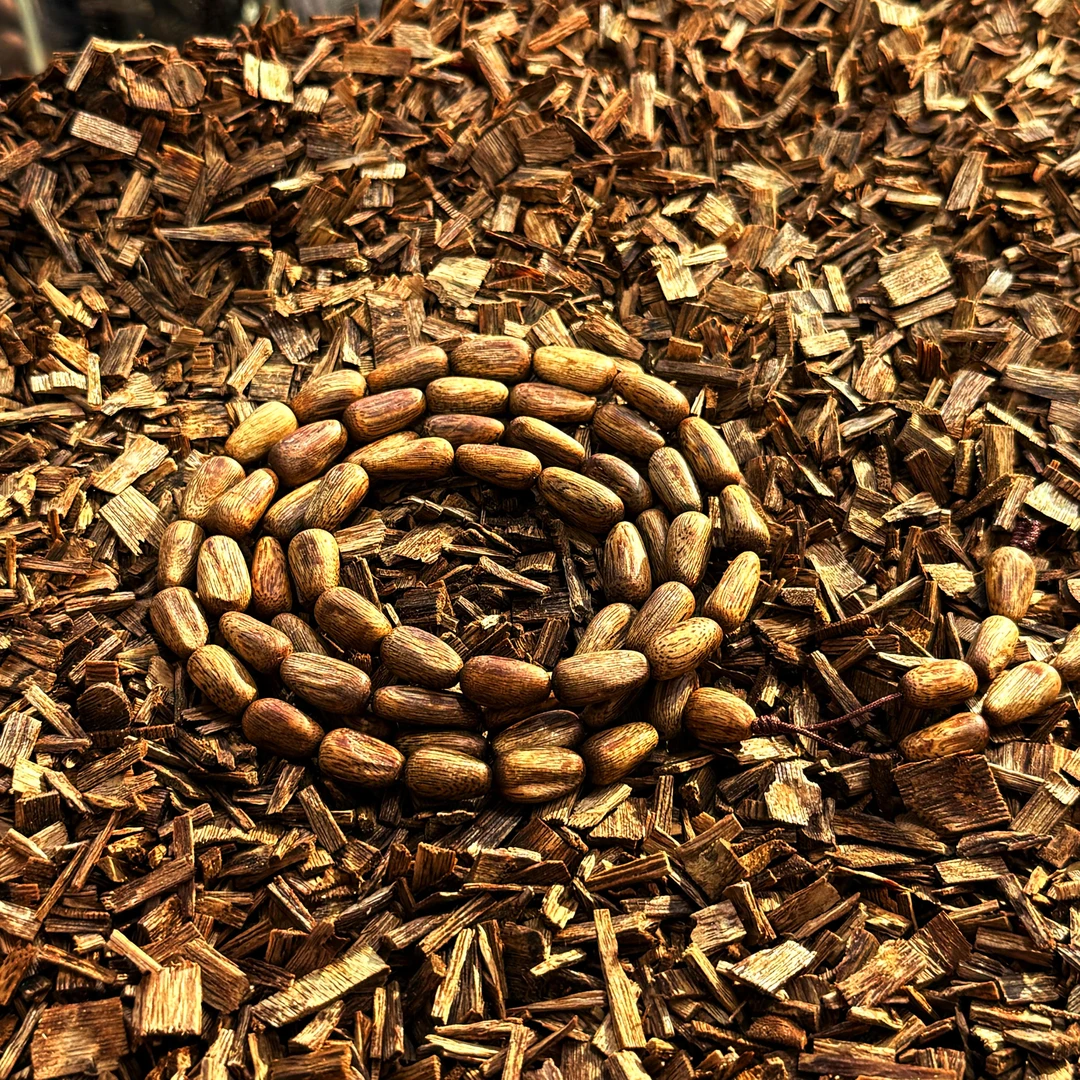 沉香【小七沉香阁】海南天然老白棋楠树丁料多圈多样性发其一