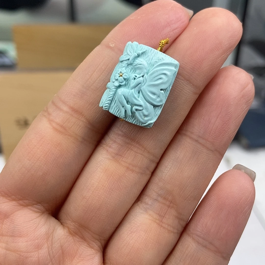 绿松石未镶嵌珠宝奇石