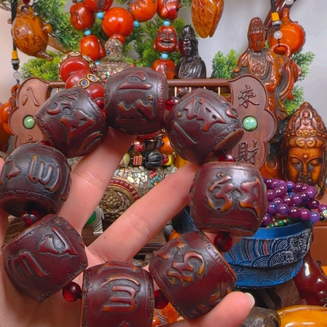 琥珀裸石未镶嵌手串