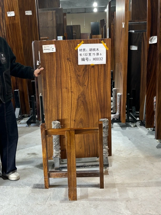 南美胡桃木大板桌：132-75-6