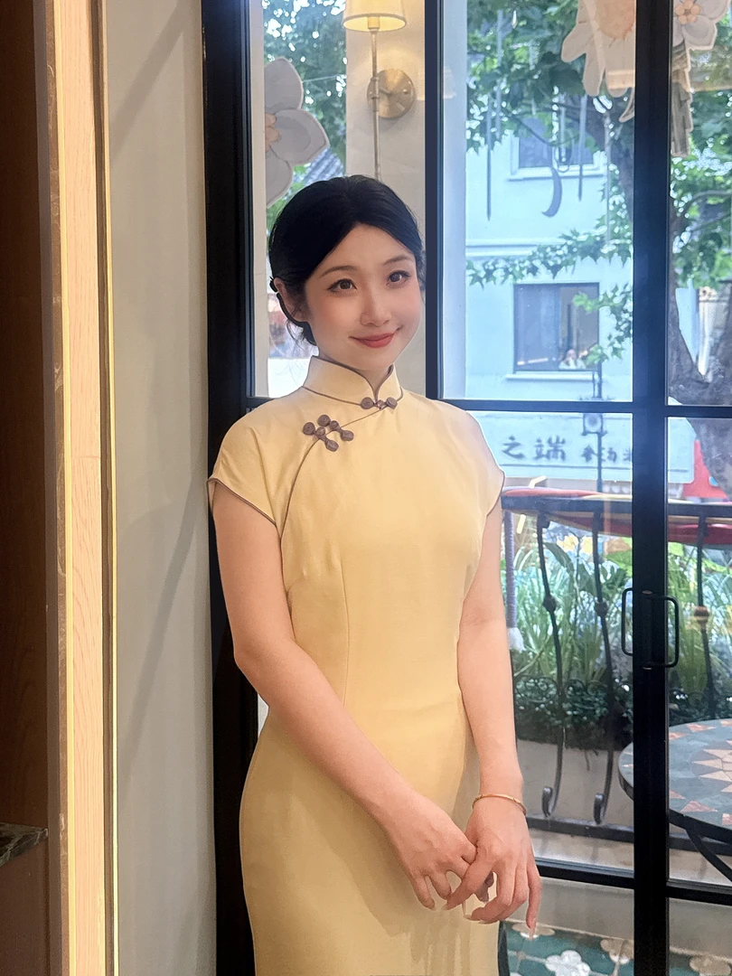 觀南集【月笙】鹅黄色半开襟优雅复古长款旗袍文艺连衣裙夏