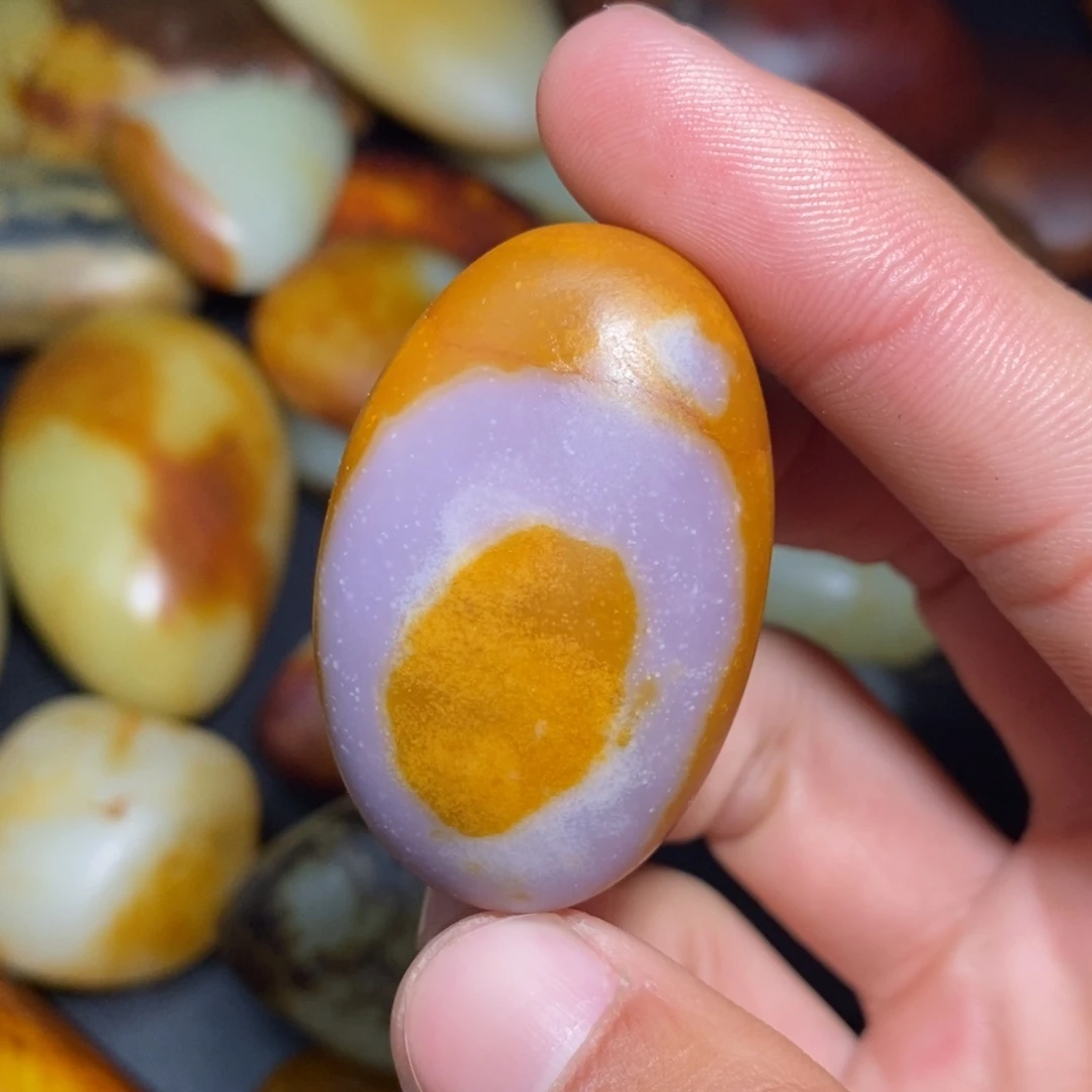 和田玉未镶嵌珠宝奇石