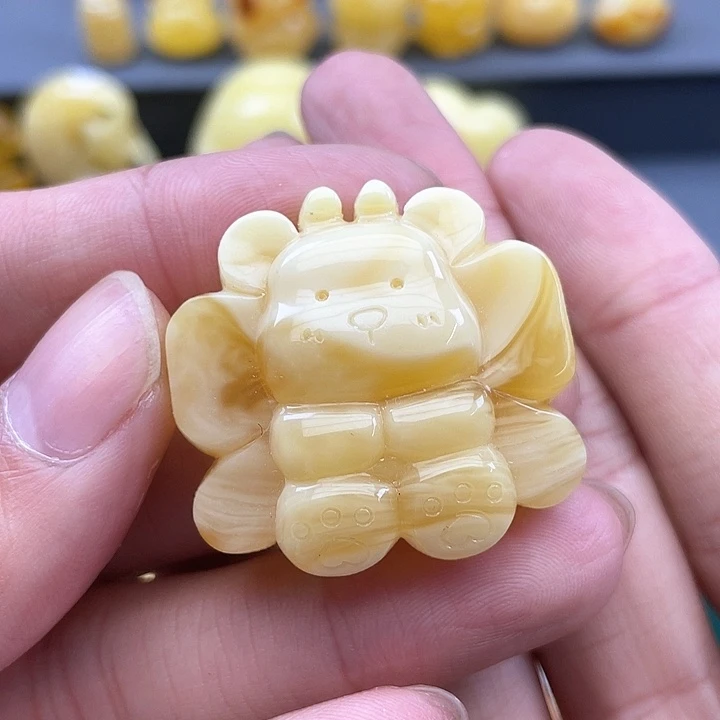 琥珀裸石未镶嵌蜜蜡