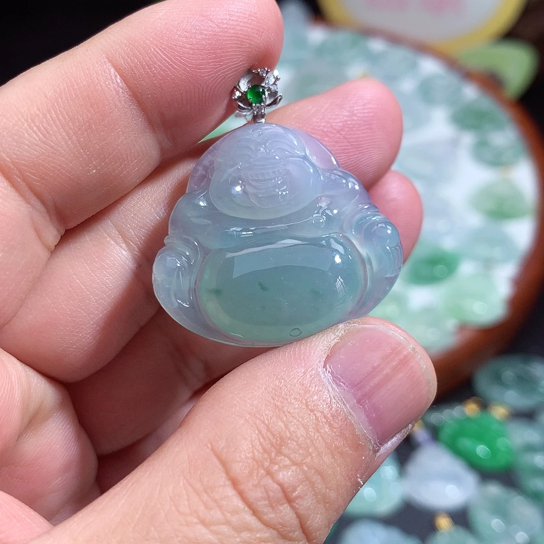 翡翠未镶嵌颈饰佛公