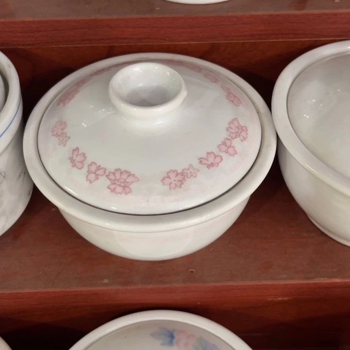 醴陵高温群力炖盅280毫升微瑕