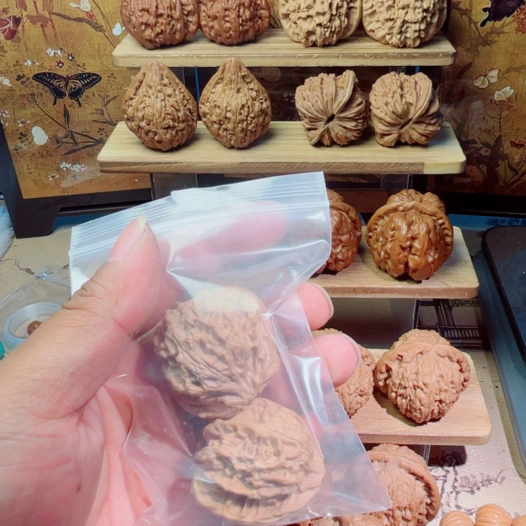 文玩核桃把件?**虎