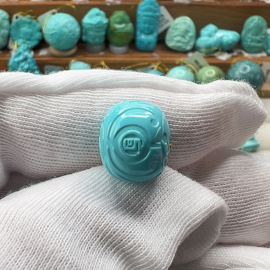 绿松石配饰未镶嵌