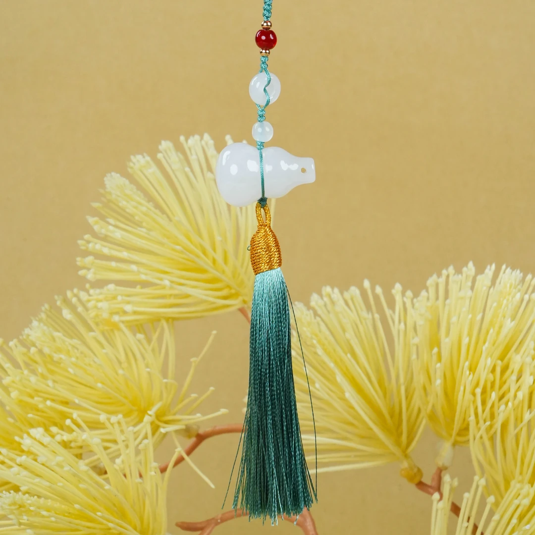 Y-663 天然天山翠葫芦流苏挂件 主石直径约18mm