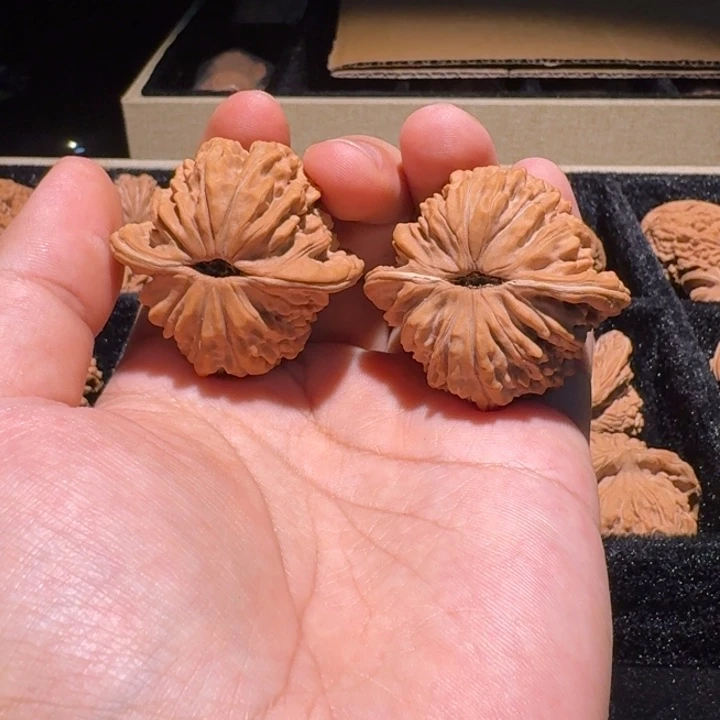 小***事吊坠文玩核桃四座楼