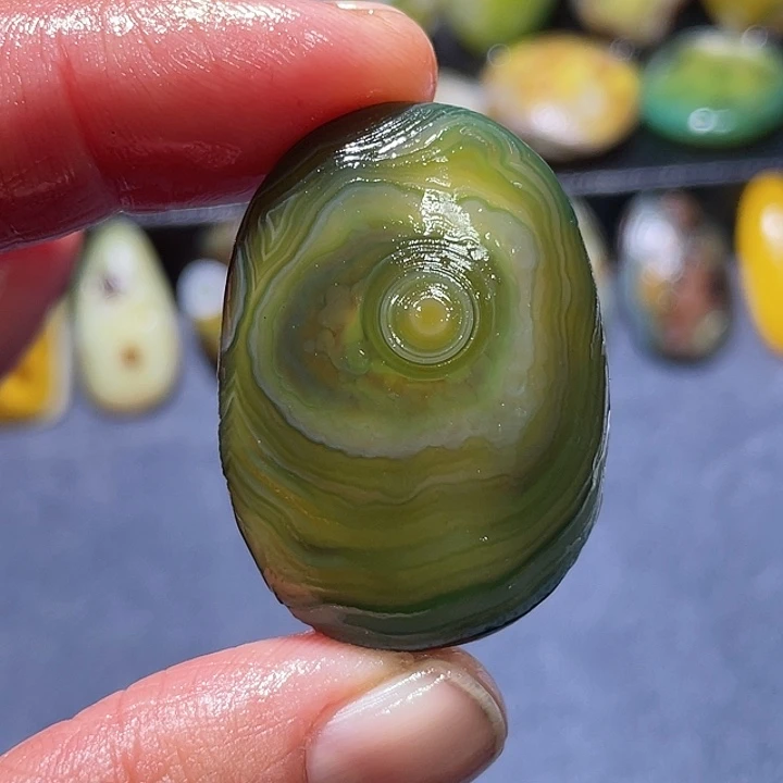 玛瑙/玉髓未镶嵌珠宝奇石