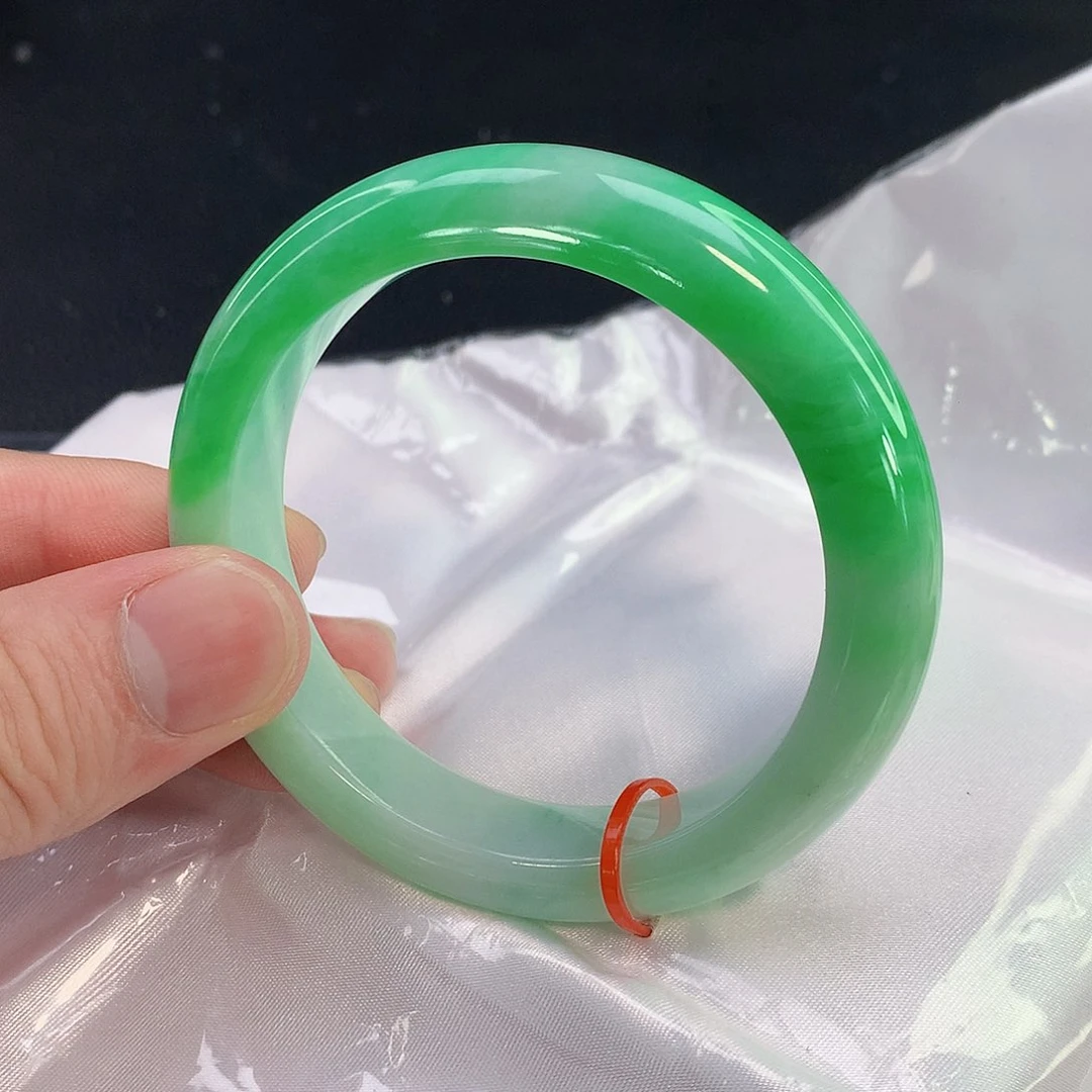 翡翠手镯未镶嵌009缅甸天然翡翠A货