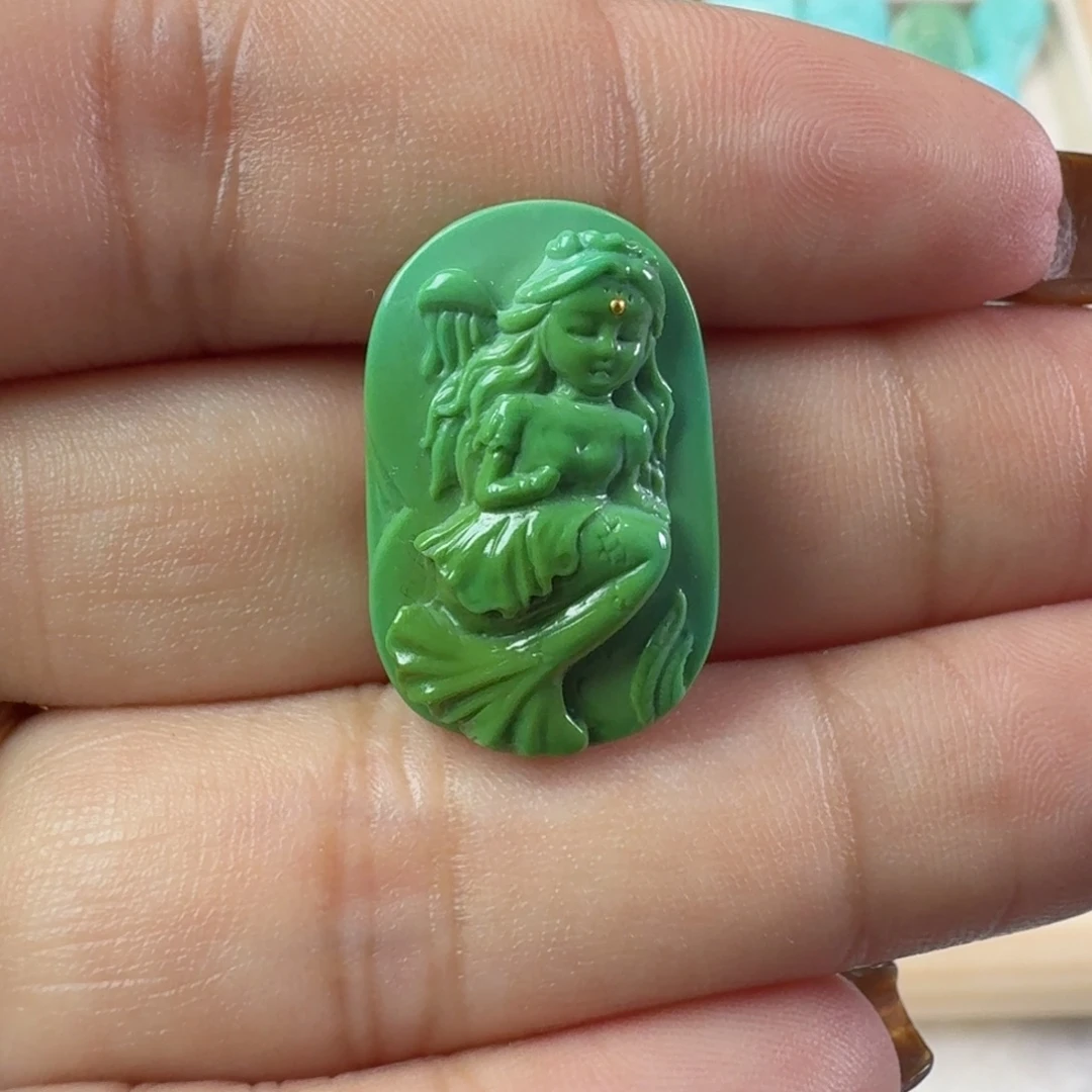 绿松石未镶嵌颈饰