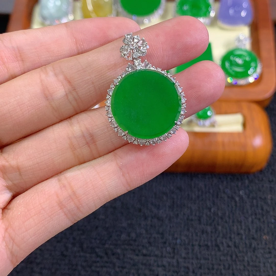 【闪购商品】翡翠18K金镶嵌吊坠(不含链)圆牌