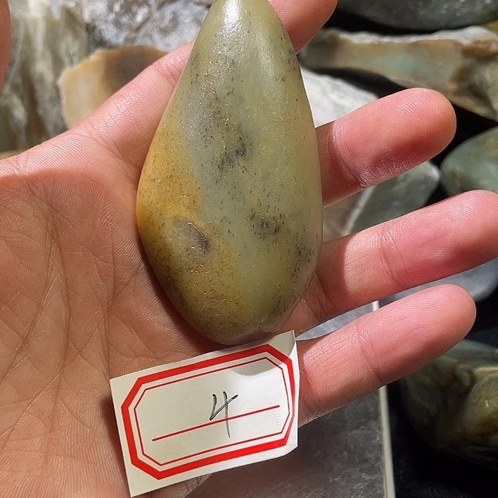 和田玉未镶嵌颈饰4